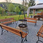 Czeslawka Homestay *