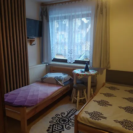 Czeslawka Homestay *